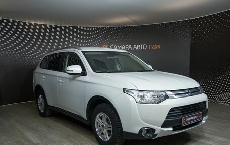 Mitsubishi Outlander III рестайлинг 3, 2014 год, 1 298 000 рублей, 4 фотография