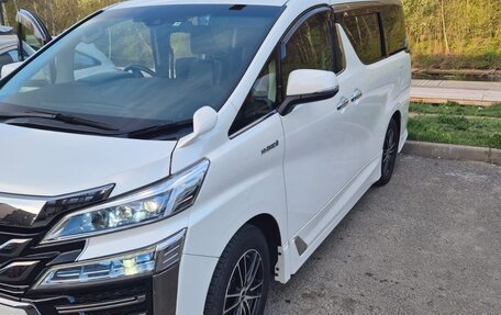 Toyota Vellfire II, 2018 год, 4 150 000 рублей, 13 фотография