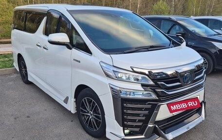 Toyota Vellfire II, 2018 год, 4 150 000 рублей, 10 фотография