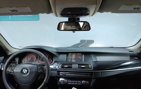 BMW 5 серия, 2011 год, 1 562 000 рублей, 11 фотография