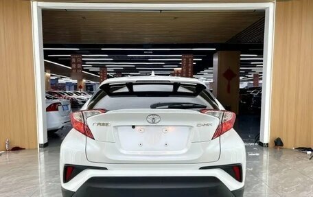 Toyota C-HR I рестайлинг, 2021 год, 1 530 000 рублей, 17 фотография