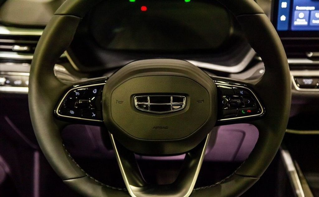 Geely Emgrand, 2024 год, 2 363 990 рублей, 13 фотография