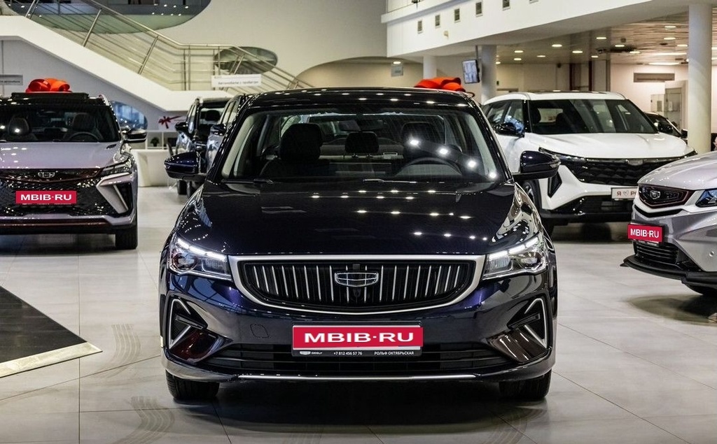 Geely Emgrand, 2024 год, 2 363 990 рублей, 3 фотография