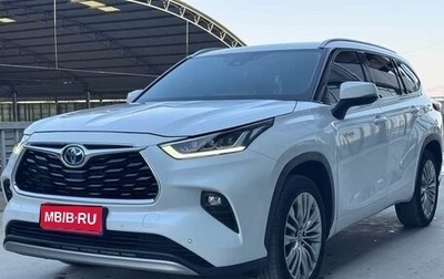 Toyota Highlander, 2022 год, 4 020 000 рублей, 1 фотография