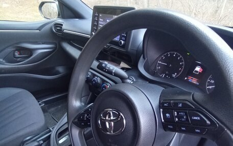 Toyota Yaris, 2020 год, 1 550 000 рублей, 4 фотография