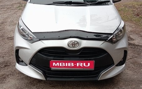 Toyota Yaris, 2020 год, 1 550 000 рублей, 3 фотография