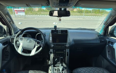 Toyota Land Cruiser Prado 150 рестайлинг 2, 2011 год, 2 650 000 рублей, 7 фотография