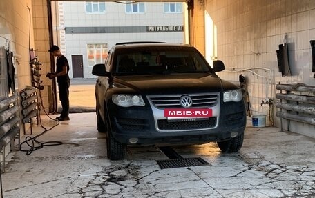 Volkswagen Touareg III, 2010 год, 2 000 000 рублей, 2 фотография