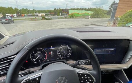 Volkswagen Touareg III, 2022 год, 6 400 000 рублей, 7 фотография