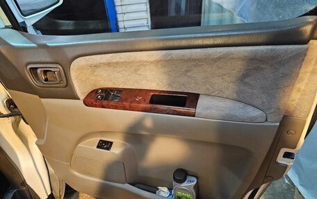 Nissan Elgrand I, 1997 год, 530 000 рублей, 19 фотография
