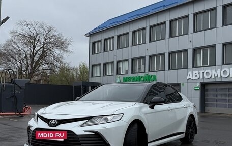 Toyota Camry, 2021 год, 3 390 000 рублей, 3 фотография