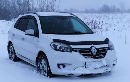 Renault Koleos I рестайлинг 2, 2014 год, 1 410 000 рублей, 1 фотография