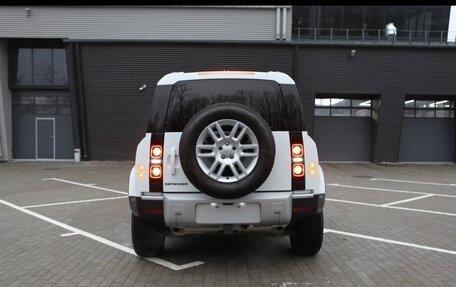 Land Rover Defender II, 2023 год, 9 000 000 рублей, 6 фотография