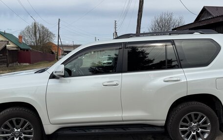 Toyota Land Cruiser Prado 150 рестайлинг 2, 2019 год, 4 850 000 рублей, 5 фотография