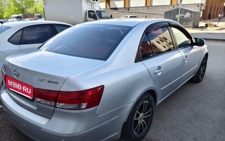 Hyundai Sonata VI, 2010 год, 800 000 рублей, 3 фотография
