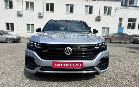 Volkswagen Touareg III, 2019 год, 4 769 000 рублей, 2 фотография