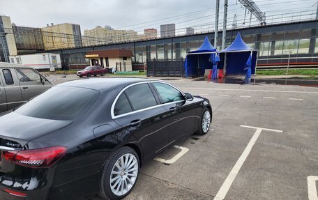 Mercedes-Benz E-Класс, 2021 год, 5 000 000 рублей, 7 фотография