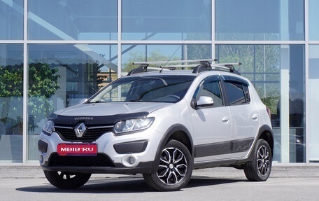 Renault Sandero II рестайлинг, 2018 год, 942 000 рублей, 1 фотография