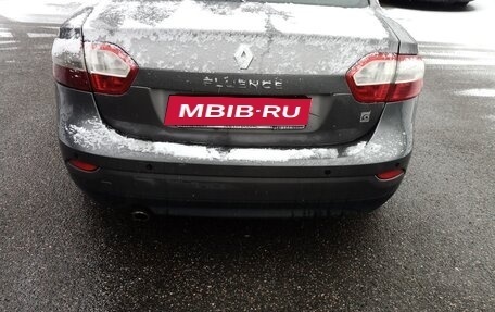 Renault Fluence I, 2010 год, 590 000 рублей, 2 фотография