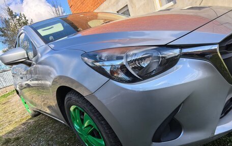 Mazda Demio IV, 2017 год, 1 300 000 рублей, 5 фотография