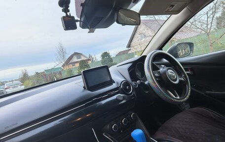 Mazda Demio IV, 2017 год, 1 300 000 рублей, 8 фотография