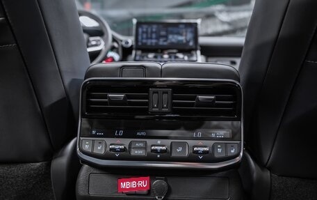 Toyota Land Cruiser, 2024 год, 12 950 000 рублей, 24 фотография