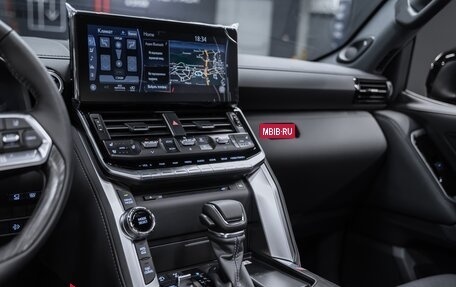 Toyota Land Cruiser, 2024 год, 12 950 000 рублей, 14 фотография