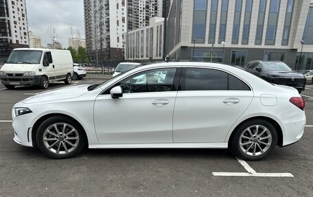 Mercedes-Benz A-Класс, 2021 год, 3 700 000 рублей, 2 фотография