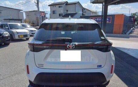 Toyota Yaris Cross, 2021 год, 1 550 000 рублей, 5 фотография