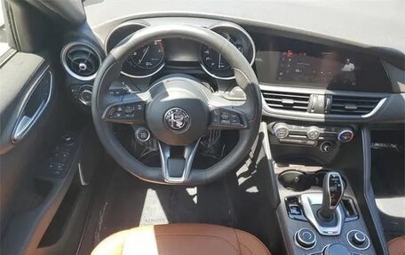 Alfa Romeo Giulia II, 2022 год, 4 075 699 рублей, 16 фотография