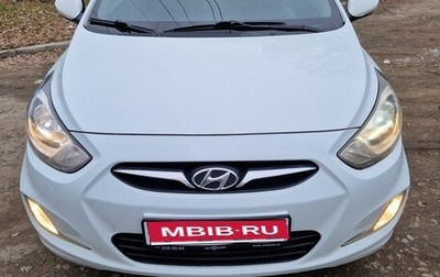Hyundai Solaris II рестайлинг, 2012 год, 850 000 рублей, 1 фотография