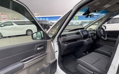 Honda Freed II, 2018 год, 1 360 999 рублей, 14 фотография