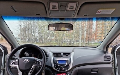 Hyundai Solaris II рестайлинг, 2012 год, 850 000 рублей, 2 фотография