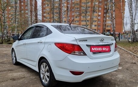 Hyundai Solaris II рестайлинг, 2012 год, 850 000 рублей, 9 фотография