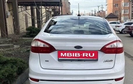 Ford Fiesta, 2016 год, 900 000 рублей, 6 фотография