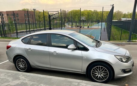 Opel Astra J, 2013 год, 730 000 рублей, 4 фотография
