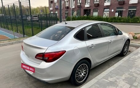 Opel Astra J, 2013 год, 730 000 рублей, 5 фотография