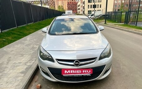 Opel Astra J, 2013 год, 730 000 рублей, 2 фотография