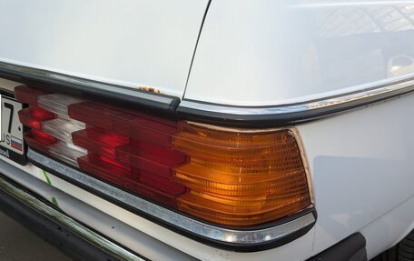 Mercedes-Benz W123, 1982 год, 700 000 рублей, 13 фотография