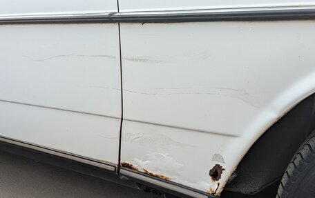 Mercedes-Benz W123, 1982 год, 700 000 рублей, 11 фотография