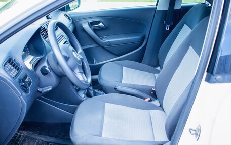 Volkswagen Polo VI (EU Market), 2012 год, 870 000 рублей, 15 фотография