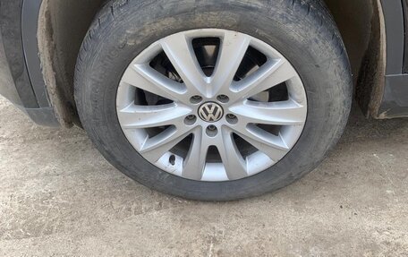 Volkswagen Tiguan I, 2010 год, 1 200 000 рублей, 5 фотография