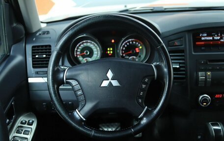 Mitsubishi Pajero IV, 2012 год, 2 329 000 рублей, 14 фотография