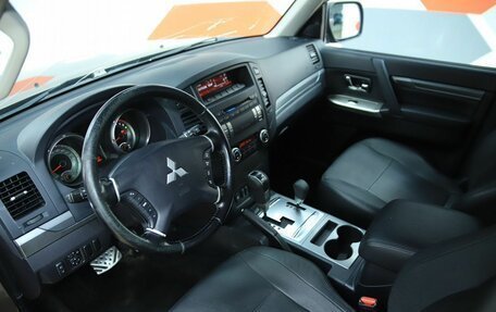 Mitsubishi Pajero IV, 2012 год, 2 329 000 рублей, 10 фотография