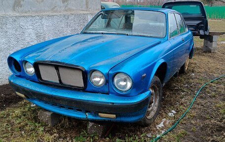 Jaguar XJ III (X350), 1983 год, 250 000 рублей, 1 фотография