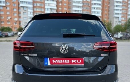 Volkswagen Passat B8 рестайлинг, 2019 год, 3 100 000 рублей, 3 фотография