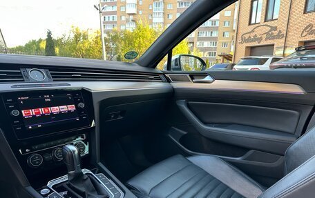 Volkswagen Passat B8 рестайлинг, 2019 год, 3 100 000 рублей, 33 фотография