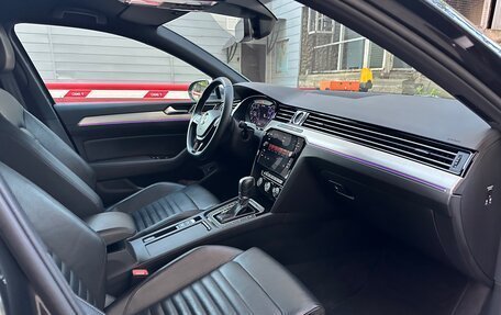 Volkswagen Passat B8 рестайлинг, 2019 год, 3 100 000 рублей, 39 фотография