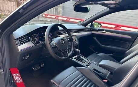 Volkswagen Passat B8 рестайлинг, 2019 год, 3 100 000 рублей, 36 фотография