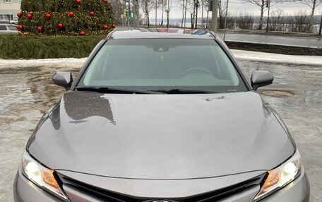Toyota Camry, 2019 год, 2 299 000 рублей, 2 фотография